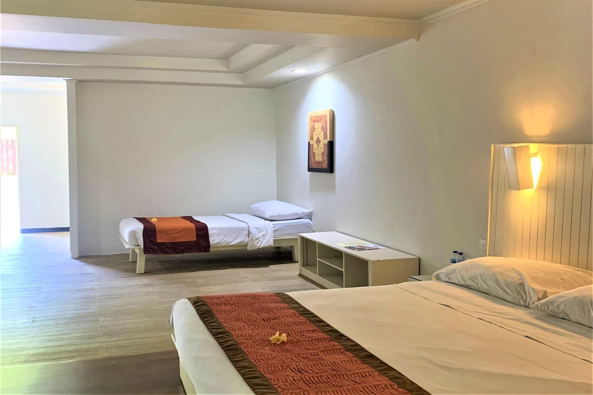The Yani Hotel Bali Pesanggaran Buitenkant foto